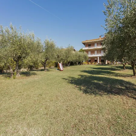 Apartment In Tuoro Near Trasimeno *